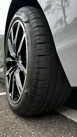 BMW I4 Edrive35 - Imagem 11