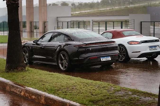 Porsche Taycan - Imagem 8