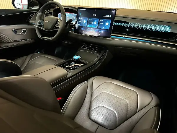 BYD Han - Imagem 15