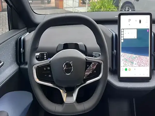 Volvo EX30 - Imagem 2