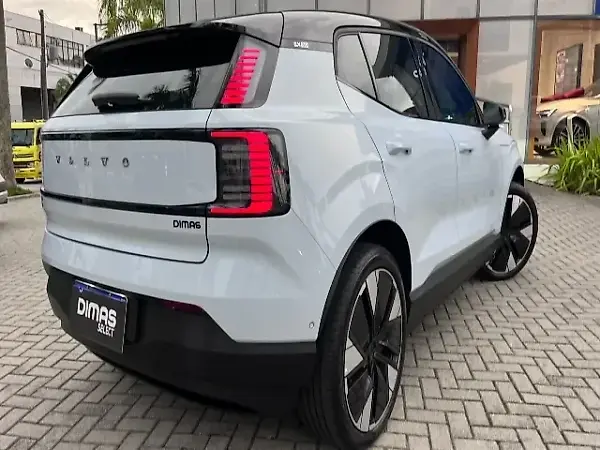 Volvo EX30 - Imagem 6