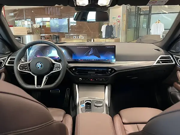 BMW I4 Edrive35 - Imagem 8