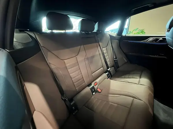 BMW I4 Edrive35 - Imagem 14