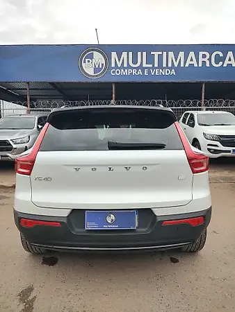 Volvo XC40 Recharge - Imagem 6