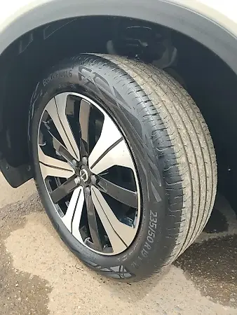 Volvo XC40 Recharge - Imagem 17