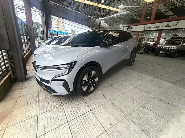 Renault Megane E-tech Electric - Imagem 1