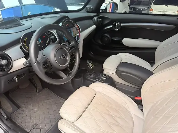 Mini Cooper SE - Imagem 7