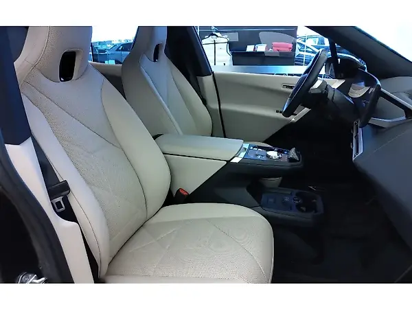 BMW Ix - Imagem 6