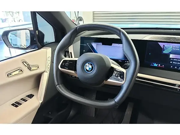 BMW Ix - Imagem 14