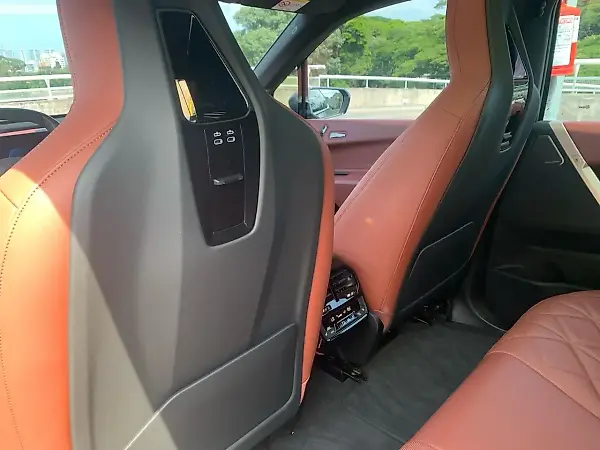 BMW Ix - Imagem 19