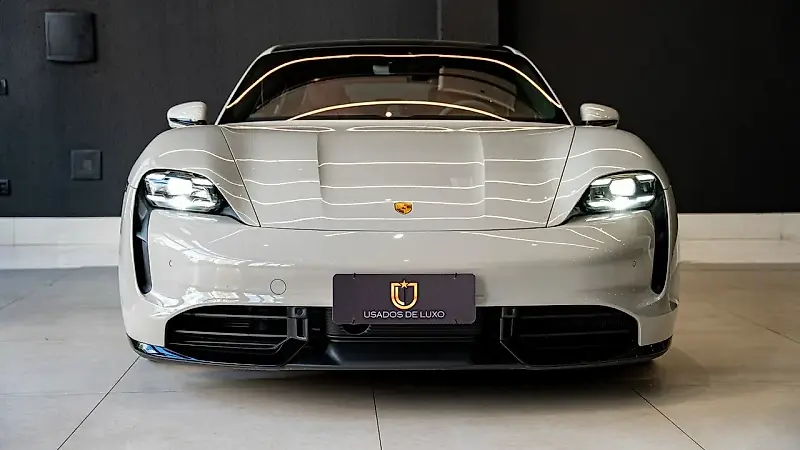 Porsche Taycan - Imagem 2