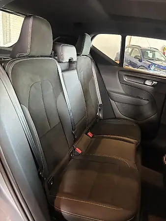Volvo XC40 Recharge - Imagem 7