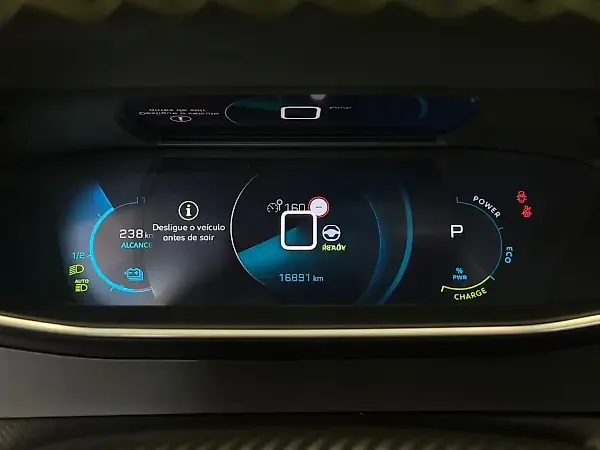 Peugeot E-2008 - Imagem 11