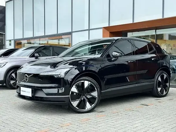 Volvo EX30 - Imagem 3