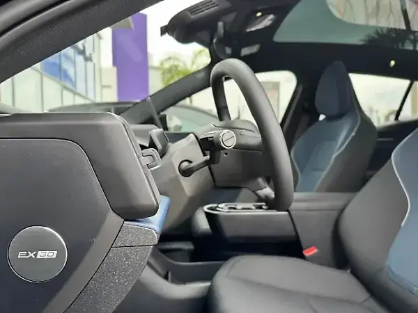 Volvo EX30 - Imagem 8
