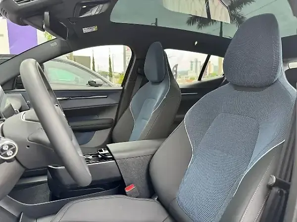 Volvo EX30 - Imagem 11