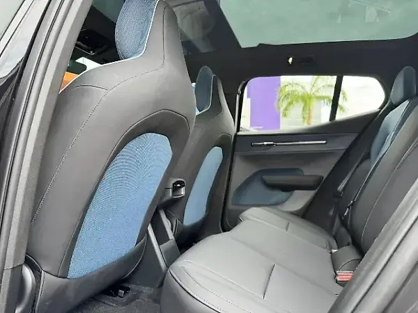Volvo EX30 - Imagem 15