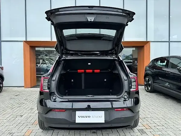 Volvo EX30 - Imagem 16