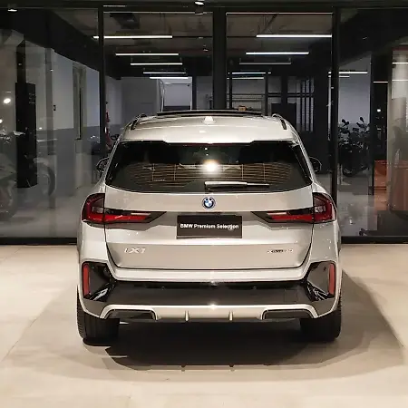 BMW IX1 - Imagem 6