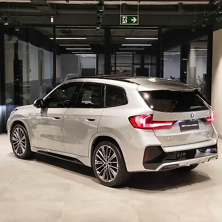 BMW IX1 - Imagem 7