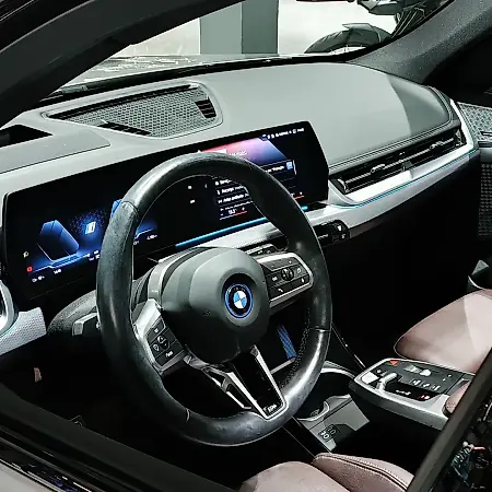 BMW IX1 - Imagem 9