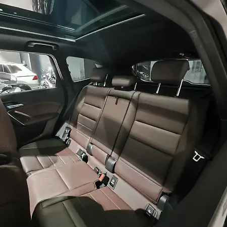 BMW IX1 - Imagem 11