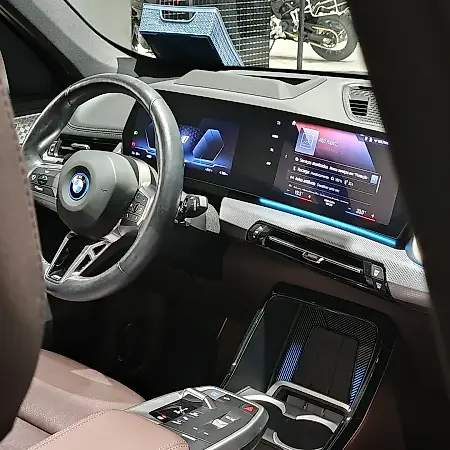 BMW IX1 - Imagem 17