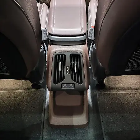 BMW IX1 - Imagem 18