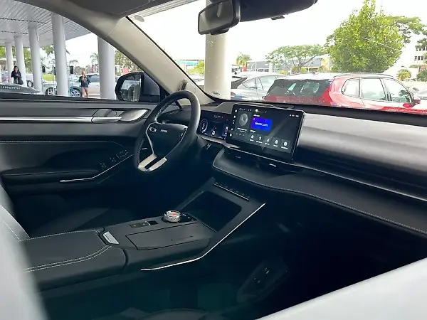 GWM Haval H6 Plug-in Hybrid - Imagem 12