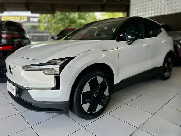 Volvo EX30 - Imagem 1