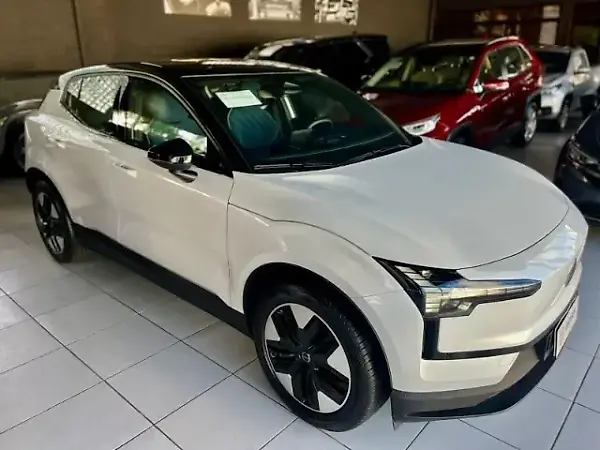 Volvo EX30 - Imagem 2