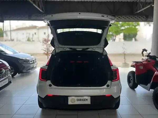 Volvo EX30 - Imagem 4