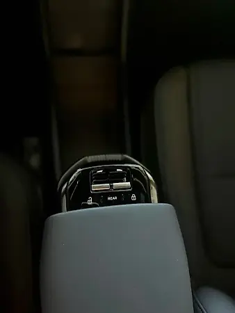 Volvo EX30 - Imagem 13