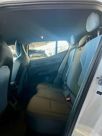 Volvo EX30 - Imagem 18