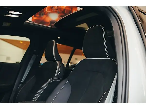 Volvo XC40 Recharge - Imagem 18