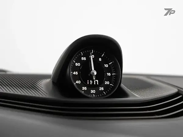 Porsche Taycan - Imagem 6