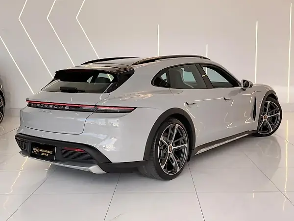 Porsche Taycan - Imagem 2