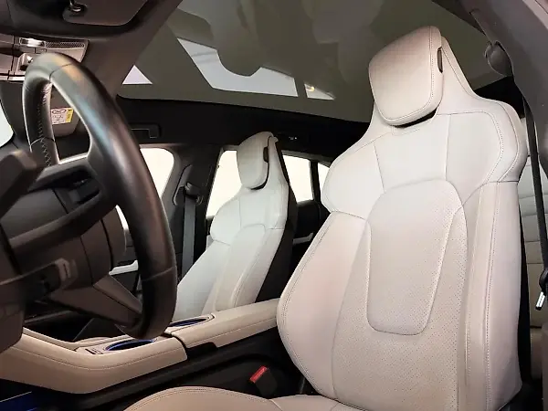 Porsche Taycan - Imagem 6