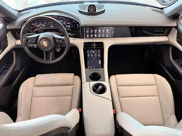 Porsche Taycan - Imagem 7