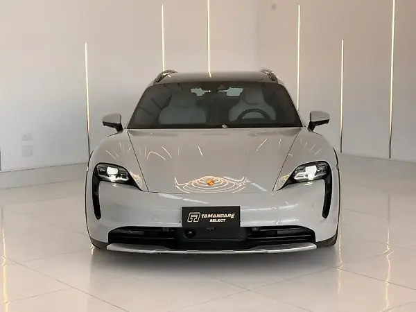 Porsche Taycan - Imagem 15