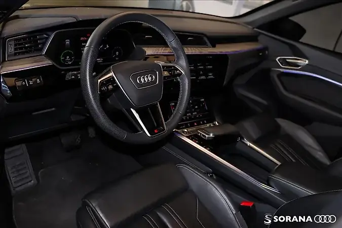 Audi E-tron Sportback - Imagem 15