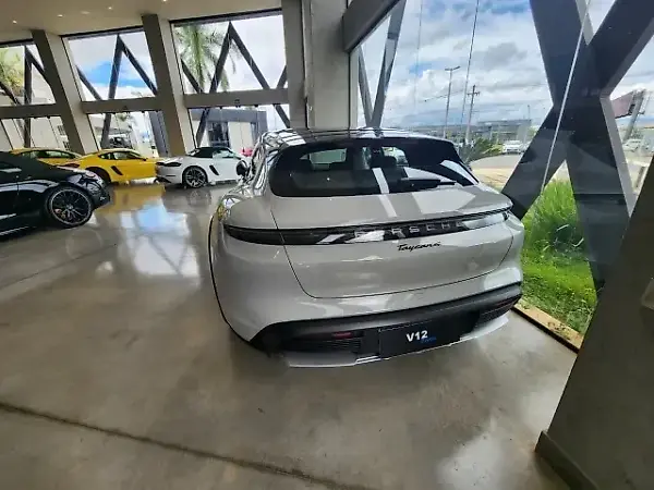 Porsche Taycan - Imagem 3