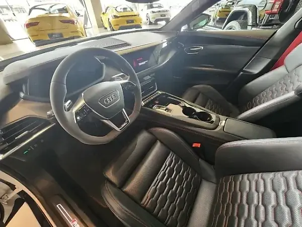 Audi Rs E-tron  GT - Imagem 2