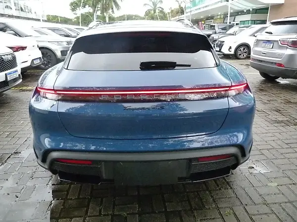 Porsche Taycan - Imagem 6