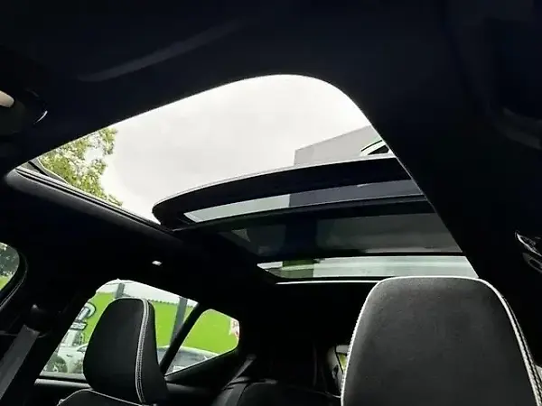 Volvo XC40 Recharge - Imagem 13