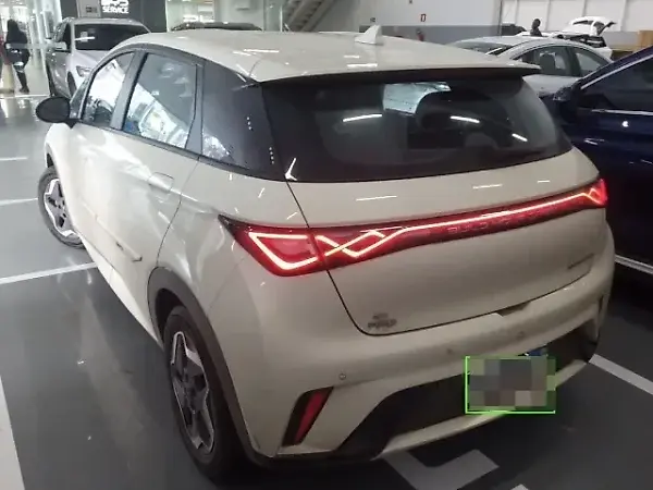 BYD Dolphin - Imagem 1