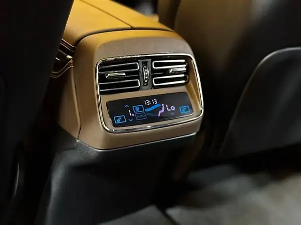 BYD Han - Imagem 13