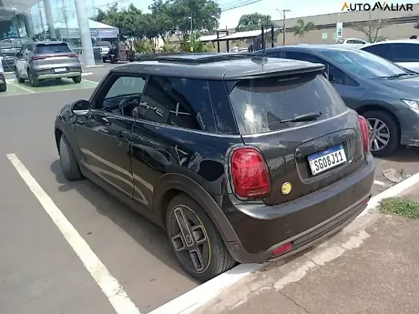Mini Cooper SE - Imagem 3