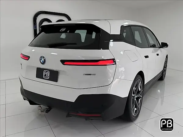 BMW Ix - Imagem 5