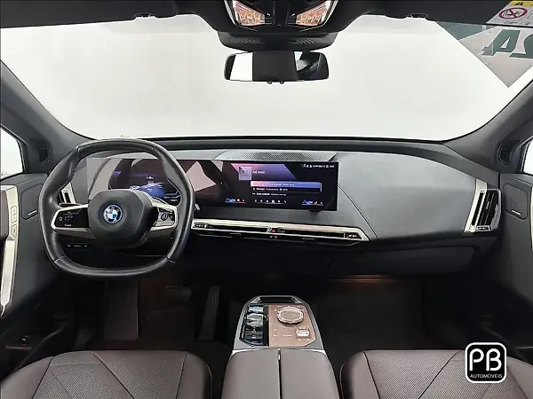BMW Ix - Imagem 13